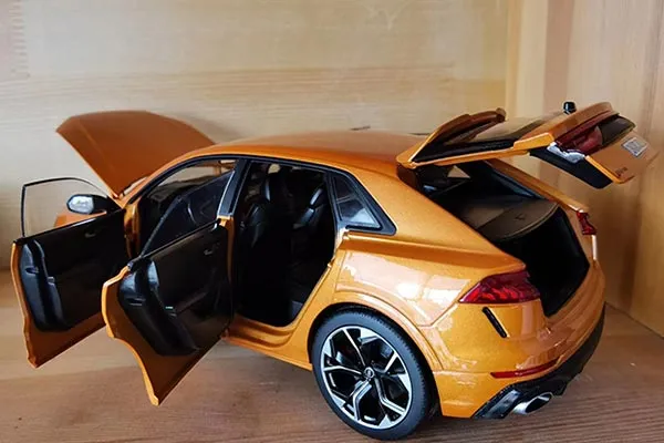 45462 q8 diecast figure authentication