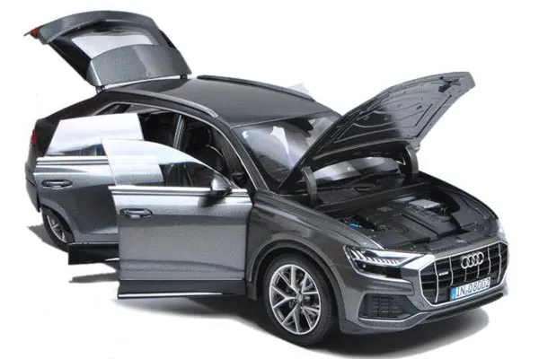 45462 q8 diecast figure overview