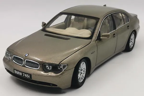 45468 bmw 740i diecast model overview