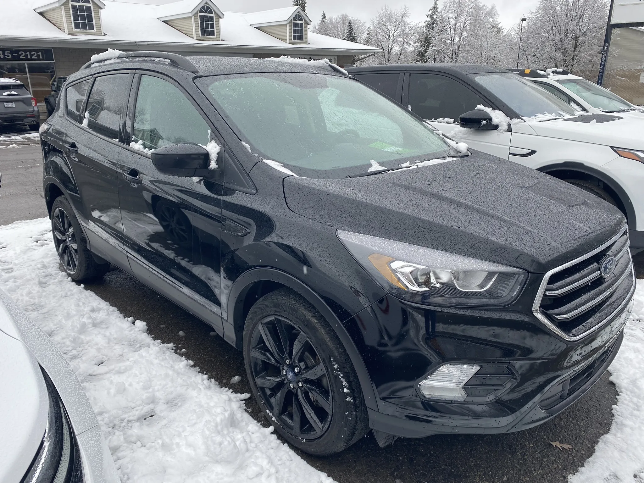 45475 2018 ford escape diecast opening doors