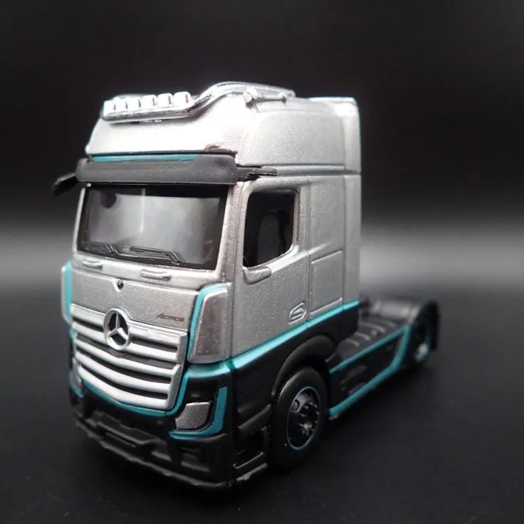 45487 mercedes benz diecast car 1