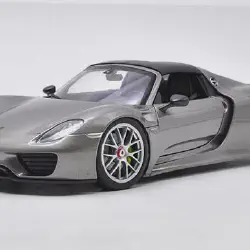 /img/45492-porsche-918-spyder-packaging.webp