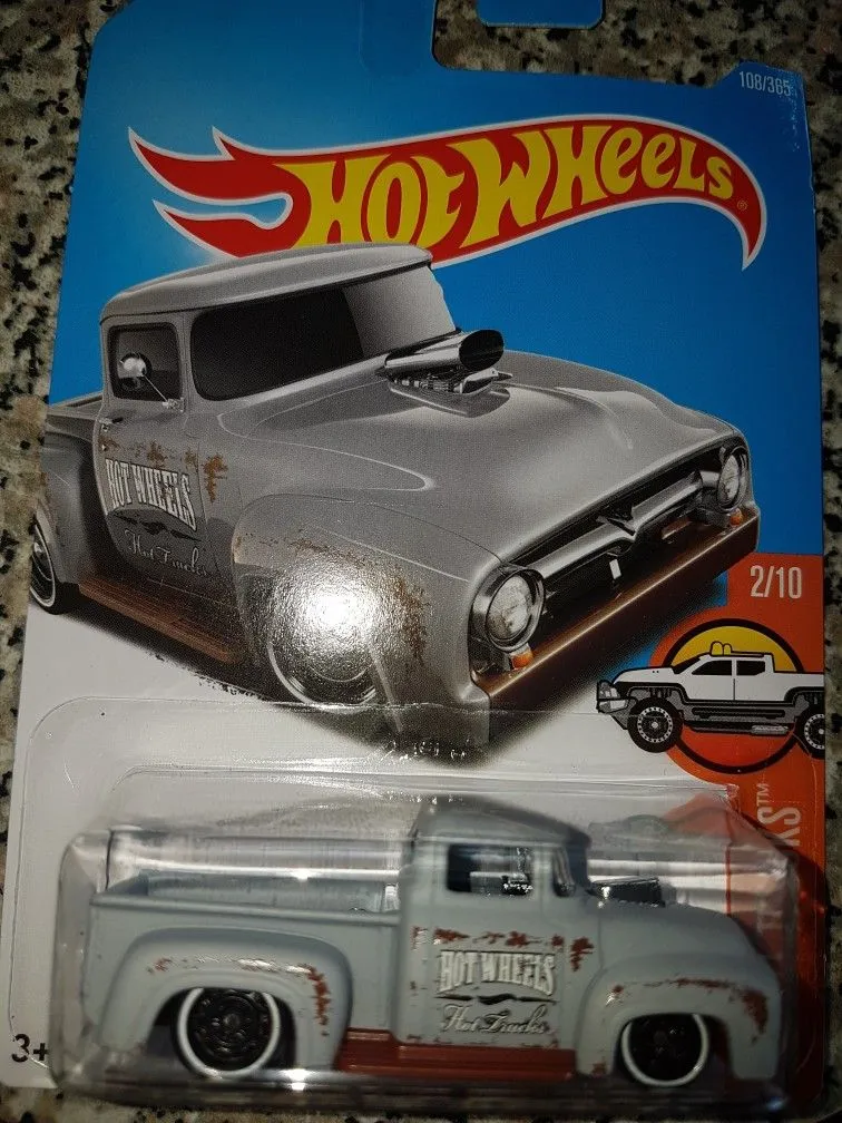 45499 detailed diecast truck