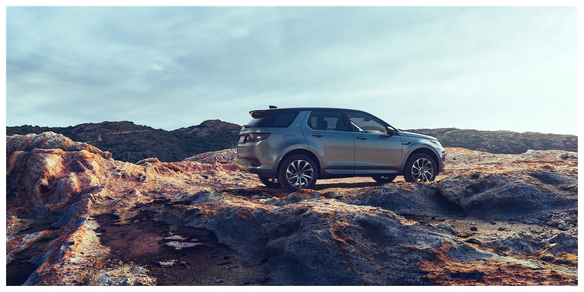 45501 discovery sport diecast scale