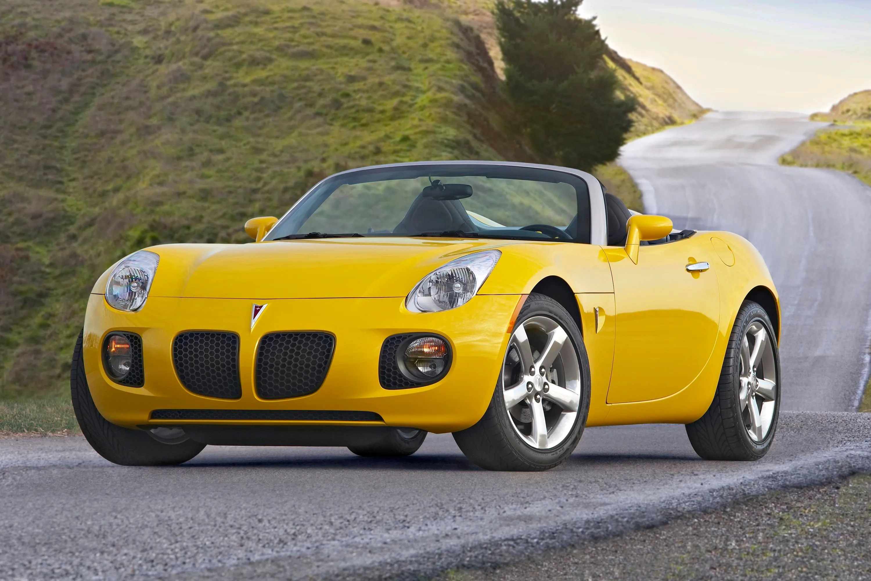 /img/45514-pontiac-solstice-diecast-future.webp