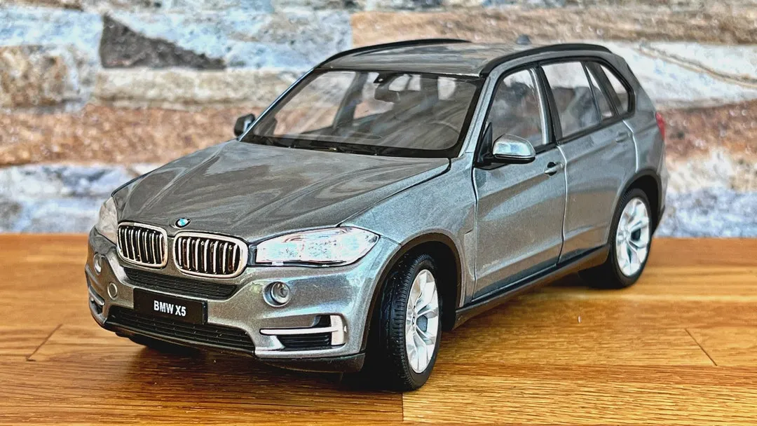 /img/45543-bmw-x2-diecast-model-buy.webp