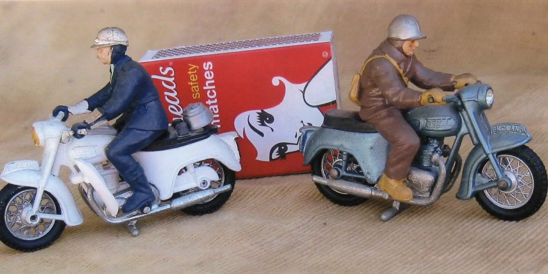 45551 triumph rocket 3 diecast