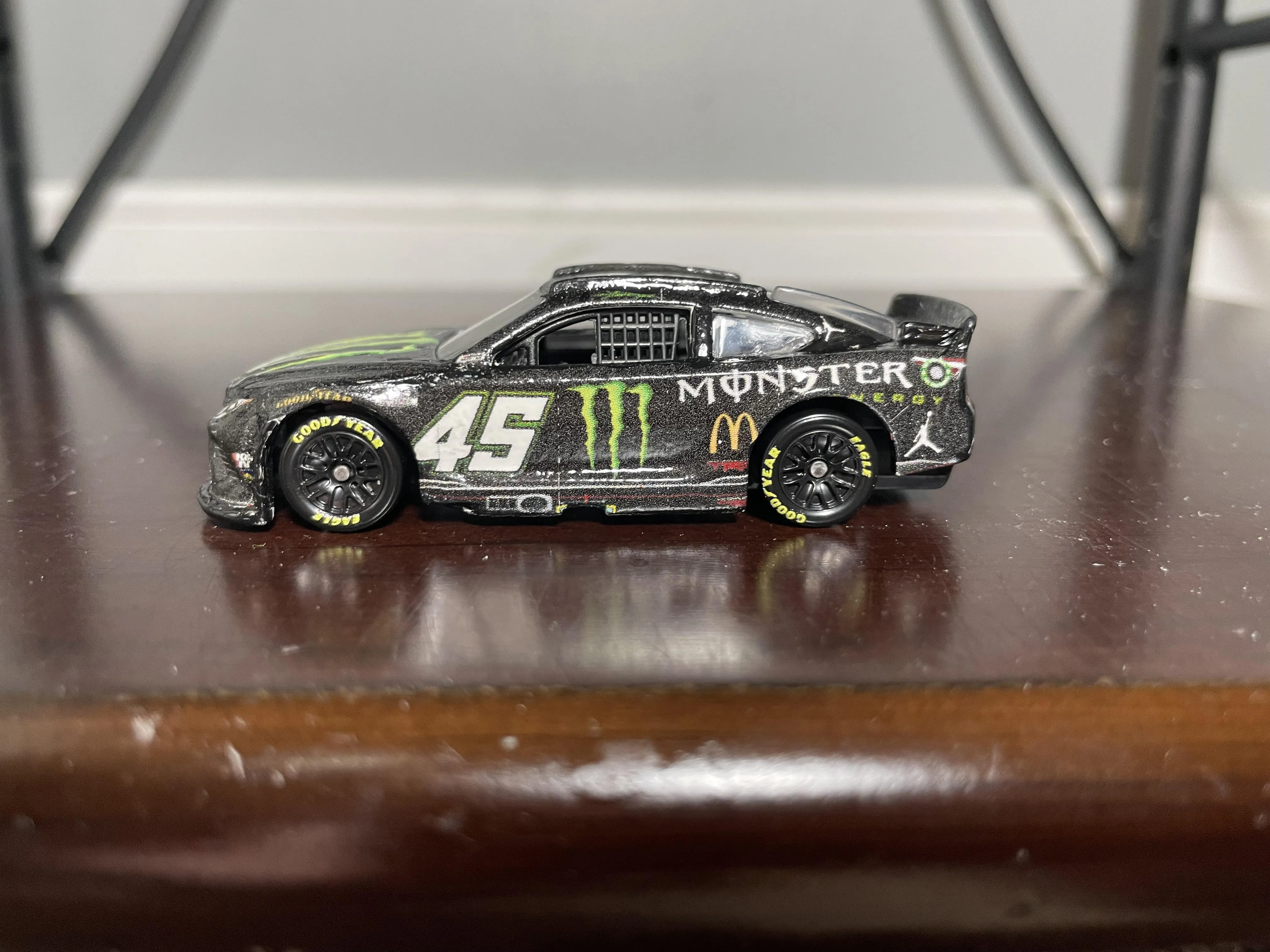 45606 iracing diecast display