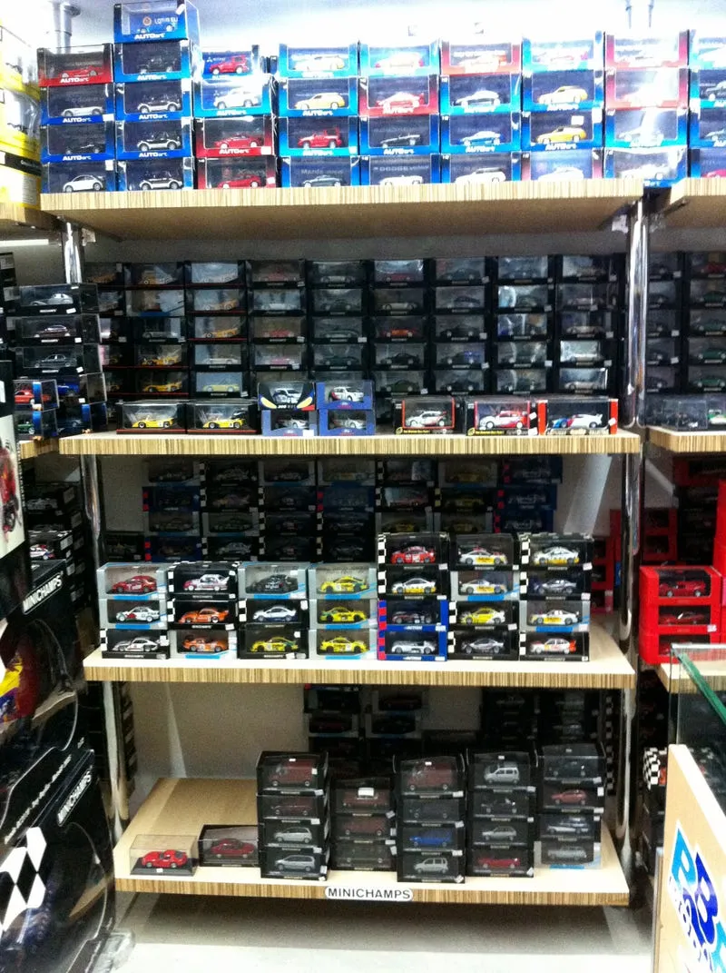 45616 diecast display case