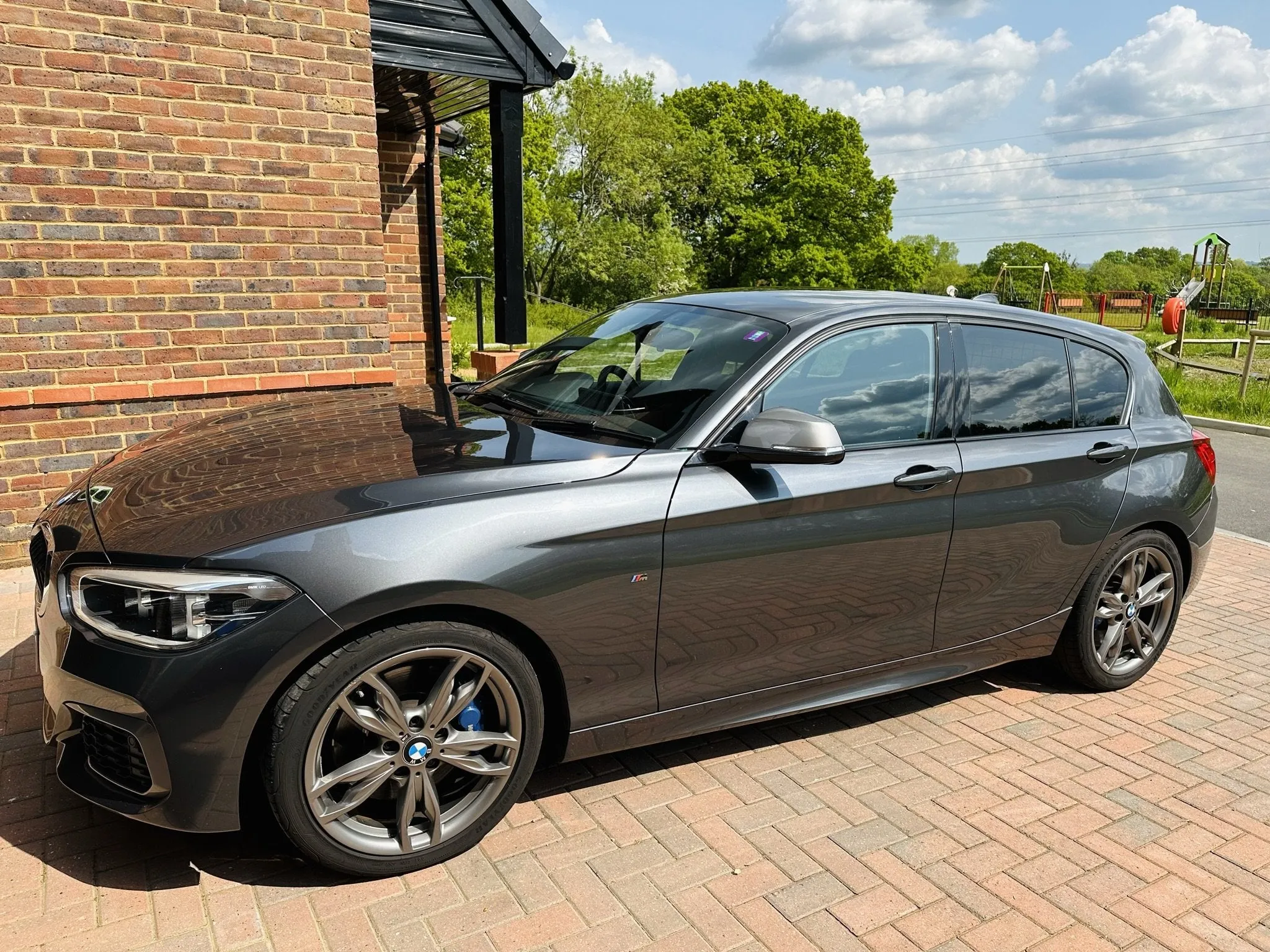 45619 m140i diecast model display case