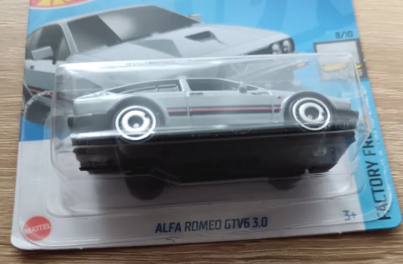 45622 alfa romeo gtv diecast modern classic