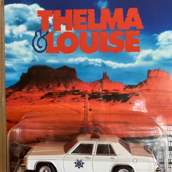 45627 1 24 scale ford crown victoria