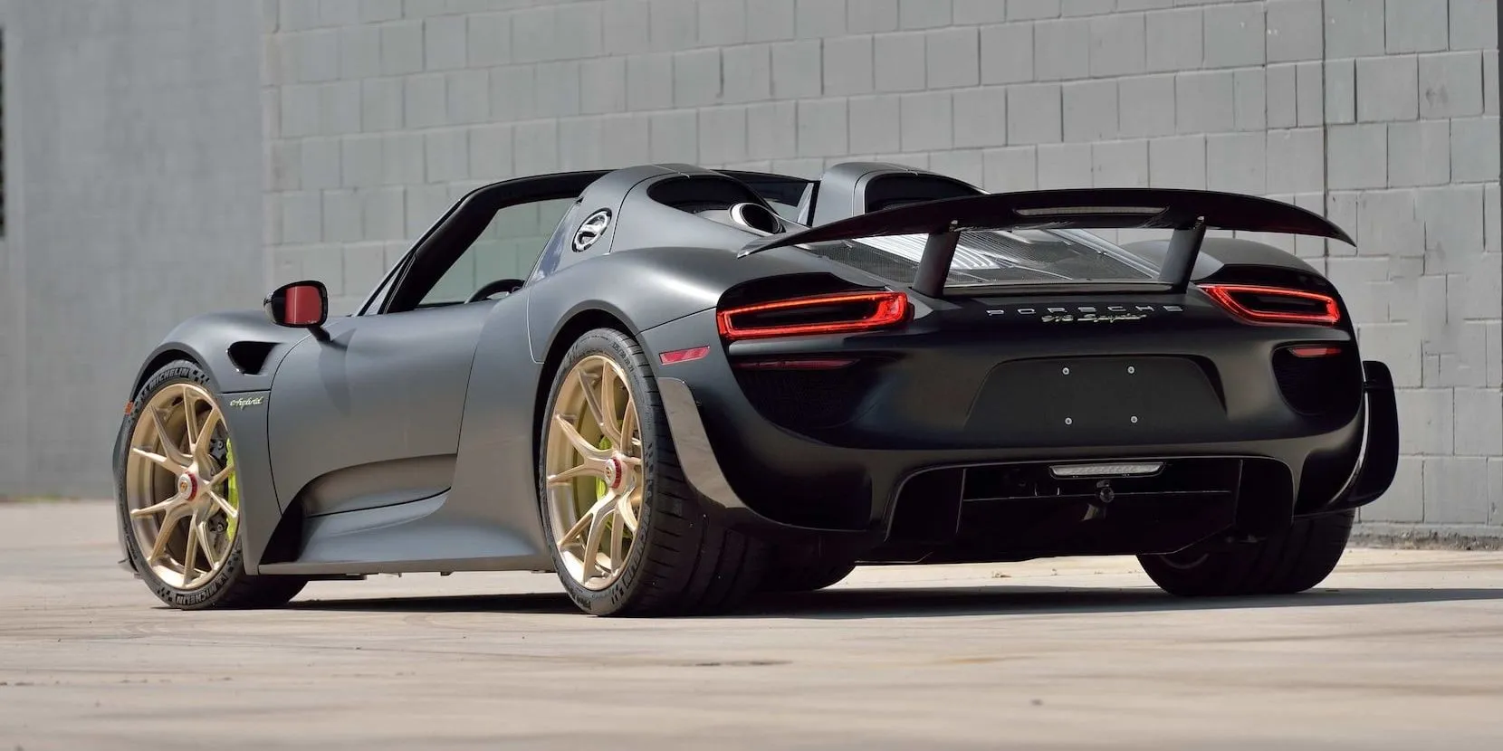 45638 diecast car design