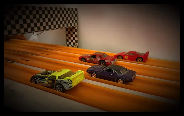 45638 fastest diecast cars main