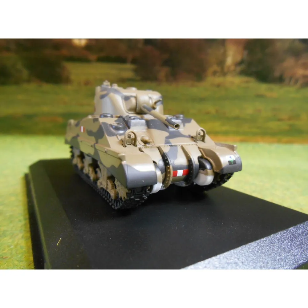 45641 oxford diecast sherman