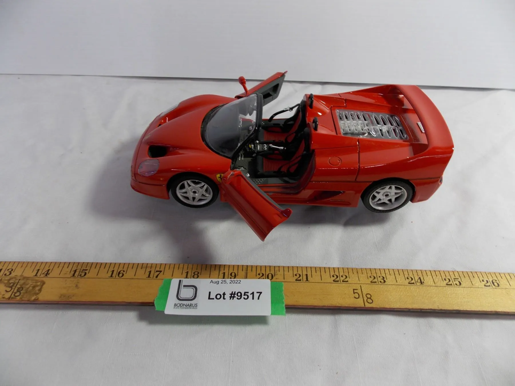 45652 ferrari diecast scale