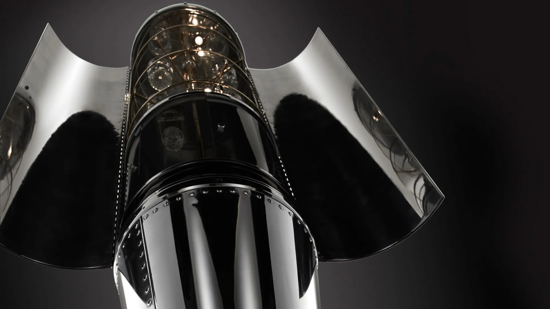 45664 airplane wing desk