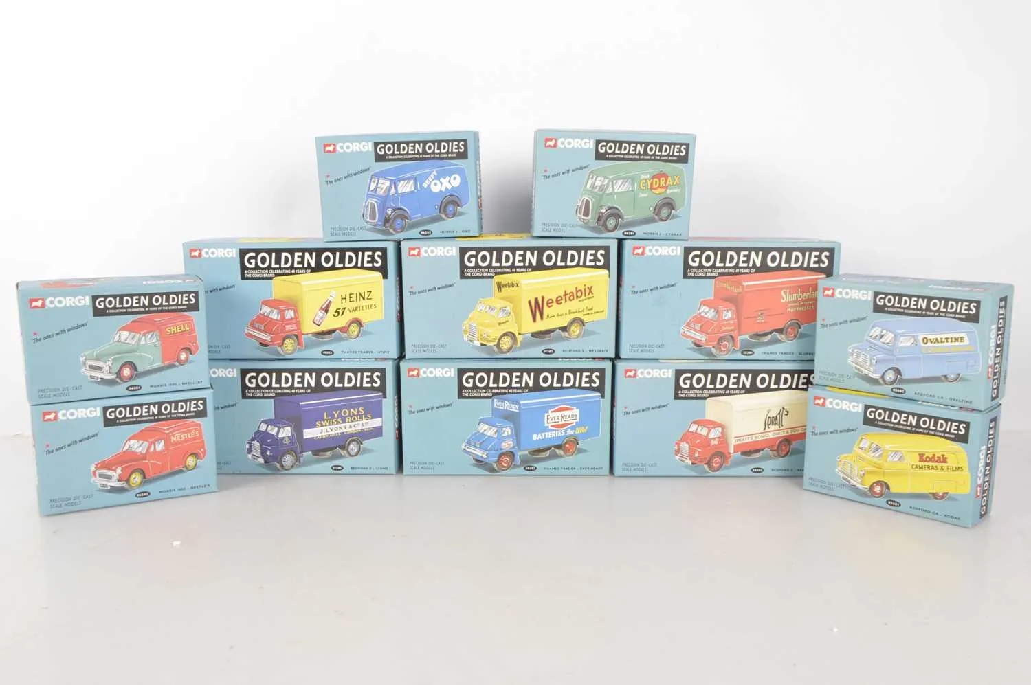 45678 corgi models 1985 bedford truck