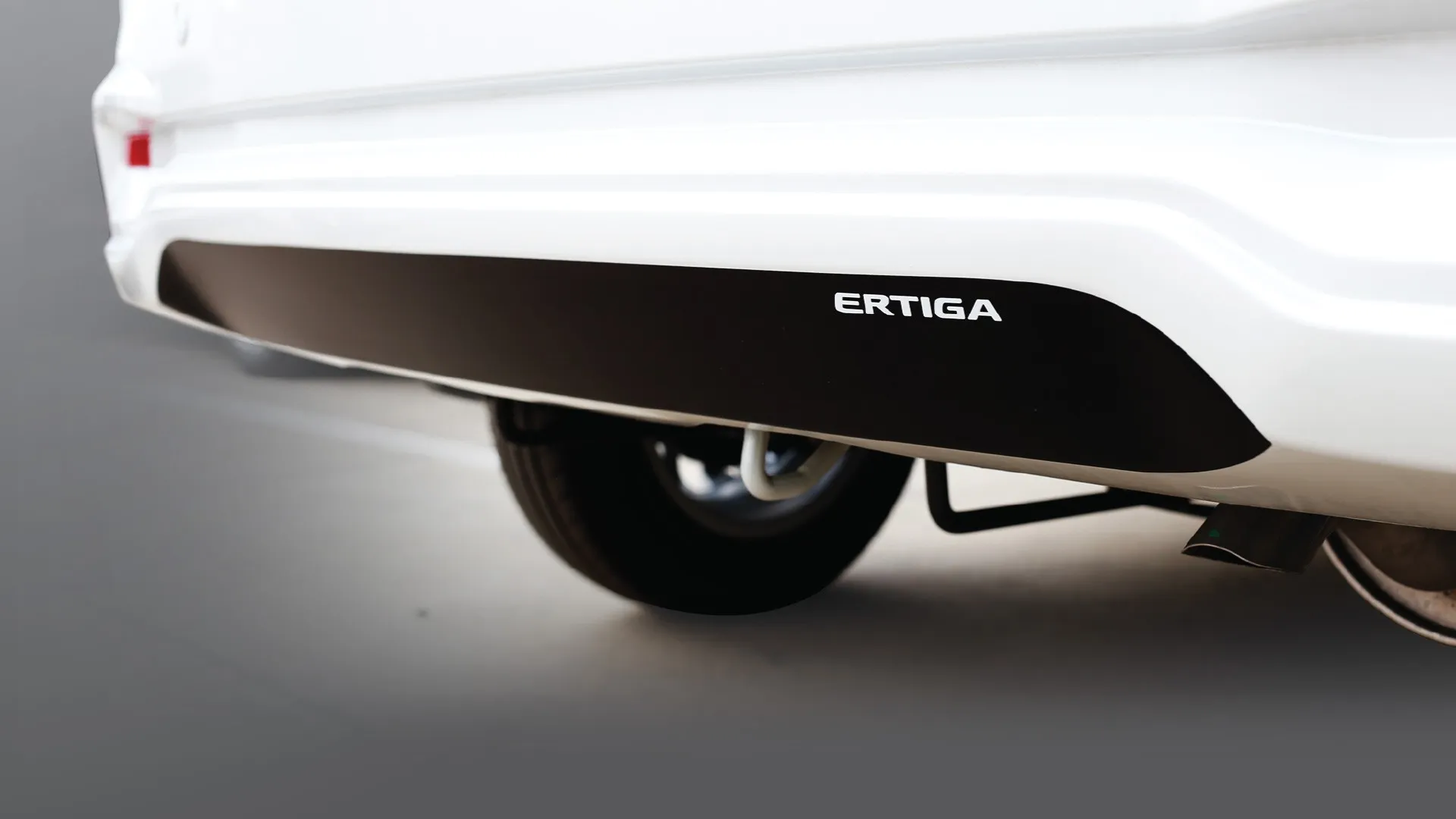 45680 ertiga diecast packaging