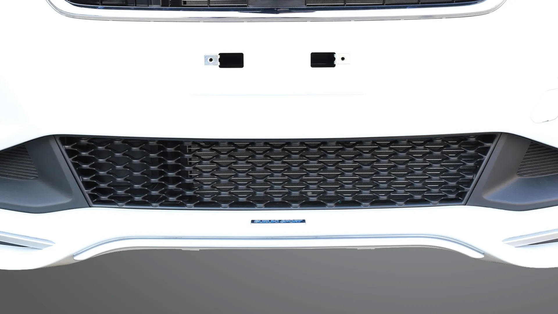 45680 ertiga diecast side view